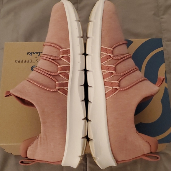 Clarks Sneakers - Picture 5 of 7